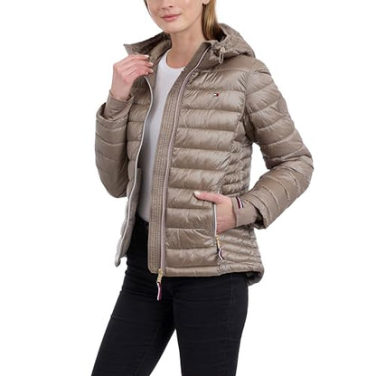 Tommy Hilfiger Women's Lightweight Packable Puffer Jacket with Hood & Bag, Taupe, Large