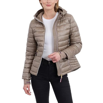 Tommy Hilfiger Women's Lightweight Packable Puffer Jacket with Hood & Bag, Taupe, Large