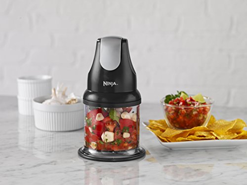 Ninja Express Chop Electric Food Chopper, 200-Watt, One-Touch Pulse, for Chopping, Mincing, and Pureeing – BPA-Free, Dishwasher Safe, with Storage Lid, 16oz, NJ100C (Canadian Version)