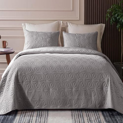 Whale Flotilla Soft Queen Quilt Bedding Set Lightweight Bedspread