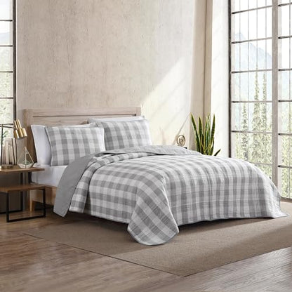 Eddie Bauer- Twin Quilt Set, Cotton Reversible Bedding with Matching Sham, Home Decor for All Seasons (Lakehouse Plaid Light Grey, Twin)