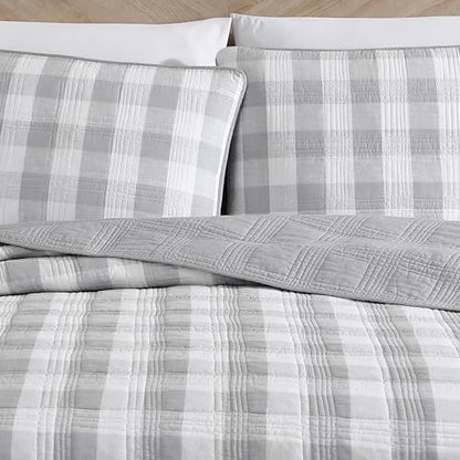 Eddie Bauer- Twin Quilt Set, Cotton Reversible Bedding with Matching Sham, Home Decor for All Seasons (Lakehouse Plaid Light Grey, Twin)