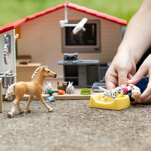 Schleich Farm World - 43Pc Veterinarian Practice with Pets | 42502
