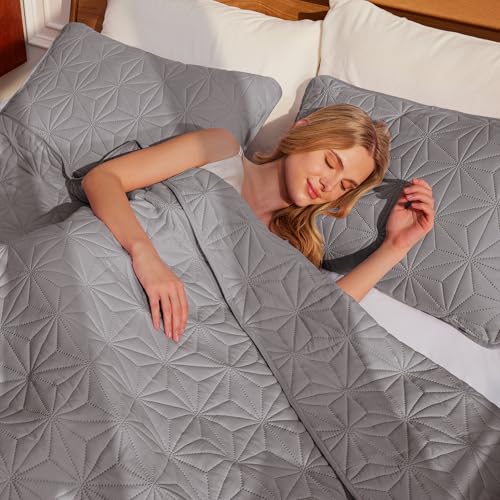 Whale Flotilla Soft Queen Quilt Bedding Set Lightweight Bedspread