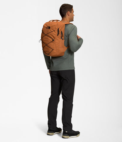 THE NORTH FACE Jester Everyday Laptop Backpack | Commuter Daypack with Water Repellent Finish, 16" Laptop Sleeve, Leather Brown/TNF Black-NPF, One Size