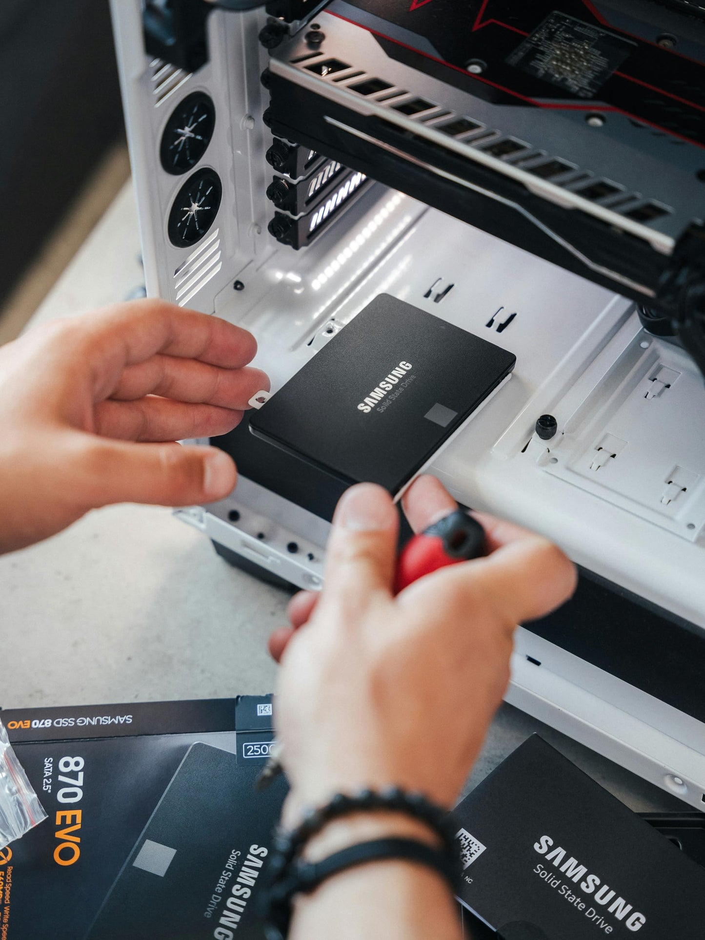 SAMSUNG 870 EVO SATA SSD 500GB 2.5” Internal Solid State Drive, Upgrade PC or Laptop Memory and Storage for IT Pros, Creators, R/W Speed up to 560/530 MB/s, MZ-77E500B/AM [Canada Version]